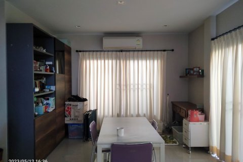 Maison à Pak Kret, Thaïlande 3 chambres № 173167 - photo 11