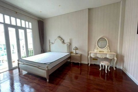 Townhouse in Pattaya, Thailand 3 bedrooms № 157827 - photo 9