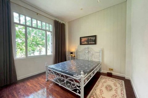 Townhouse in Pattaya, Thailand 3 bedrooms № 157827 - photo 8