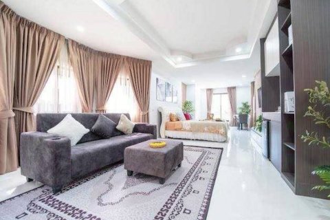 Villa in Pattaya, Thailand 6 bedrooms № 157828 - photo 9