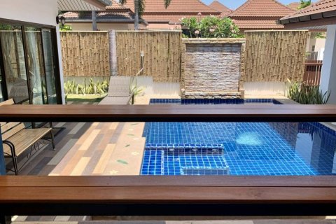 Villa in Hua Hin, Thailand 3 bedrooms № 157829 - photo 2