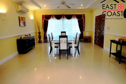 Casa de 3 dormitorios en Pattaya, Tailandia № 212965 - foto 13