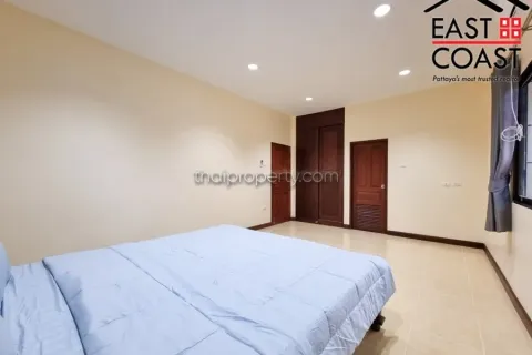 Casa de 3 dormitorios en Pattaya, Tailandia № 212968 - foto 9