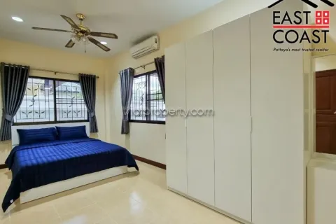 Casa de 3 dormitorios en Pattaya, Tailandia № 212968 - foto 13