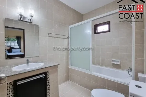 Casa de 3 dormitorios en Pattaya, Tailandia № 212968 - foto 8