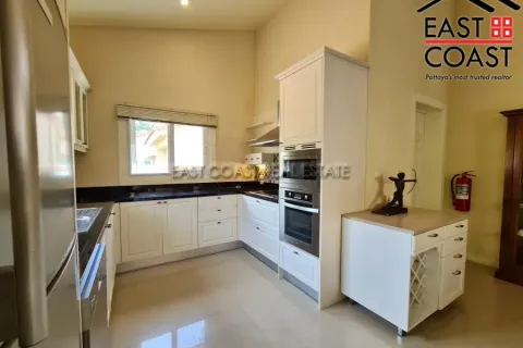 Casa de 3 dormitorios en Pattaya, Tailandia № 212966 - foto 9