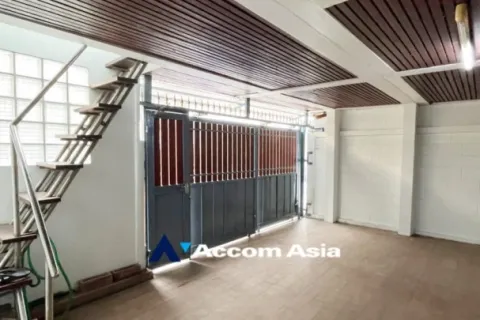 Reihenhaus in Watthana, Bangkok, Thailand 3 Schlafzimmer № 216667 - Foto 3