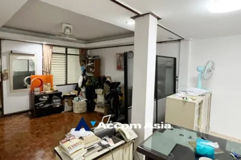Reihenhaus in Watthana, Bangkok, Thailand 3 Schlafzimmer № 216667 - Foto 13