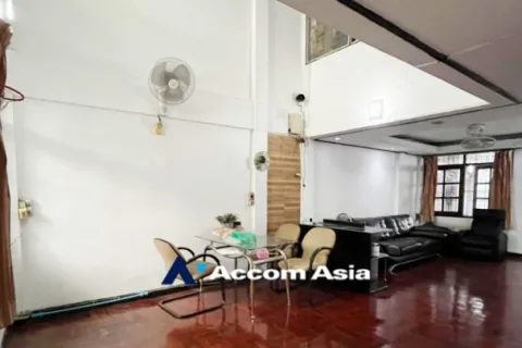 Reihenhaus in Watthana, Bangkok, Thailand 3 Schlafzimmer № 216667 - Foto 5