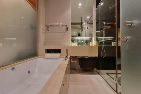 Studio in the Condo in Khlong Toei, Bangkok, Thailand  № 164667 - photo 12