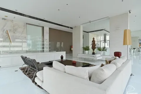 Condo à Bang Rak, Bangkok, Thaïlande, 3 chambres  № 164666
