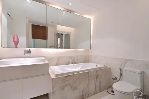 Condo à Bang Rak, Bangkok, Thaïlande, 3 chambres № 164666 - photo 15