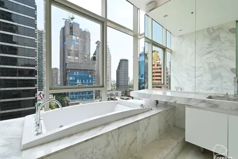 Condo à Bang Rak, Bangkok, Thaïlande, 3 chambres № 164666 - photo 10