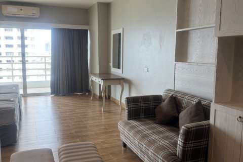 Studio dans le Condo à Pattaya, Thaïlande  № 164672