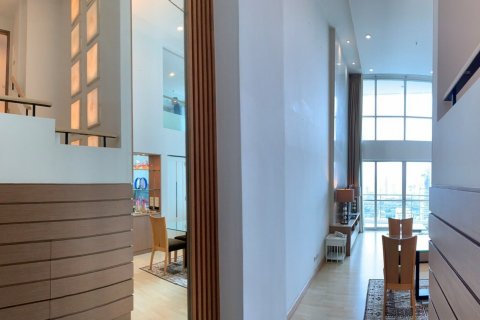 Дуплекс в Патхум Ване, Бангкок, Таиланд с 2 спальнями  № 136907 - фото 10