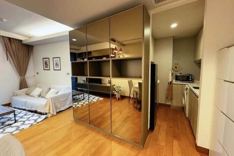 Кондоминиум с 2 спальнями в Клонг Тоэй, Бангкок, Таиланд № 136908 - фото 2