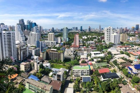 Кондоминиум с 2 спальнями в Клонг Тоэй, Бангкок, Таиланд № 140420 - фото 1