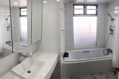 Кондоминиум с 2 спальнями в Клонг Тоэй, Бангкок, Таиланд № 140420 - фото 19