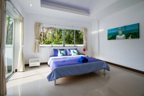 Villa in Chalong, Thailand 4 bedrooms № 68707 - photo 5