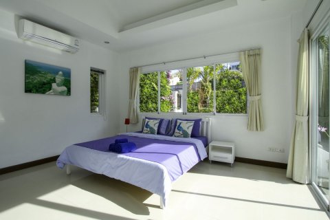 Villa in Chalong, Thailand 4 bedrooms № 68707 - photo 4