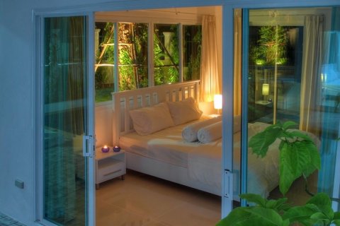 Villa in Chalong, Thailand 4 bedrooms № 68707 - photo 21