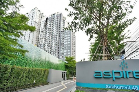 Condo in Bangkok, Thailand, 3 bedrooms  № 157747