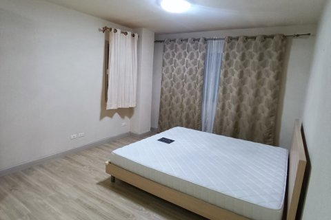 Condo à Bangkok, Thaïlande, 2 chambres  № 157748 - photo 23