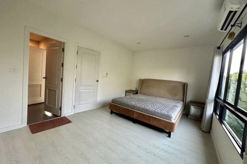 House in Bangkok, Thailand 3 bedrooms № 157749 - photo 7