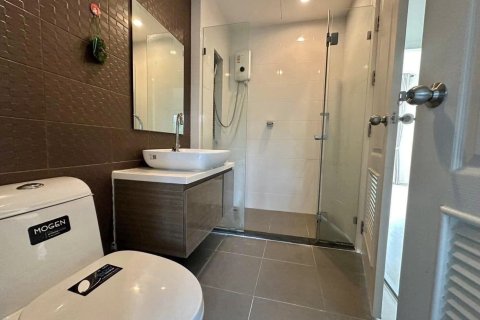 House in Bangkok, Thailand 3 bedrooms № 157749 - photo 4