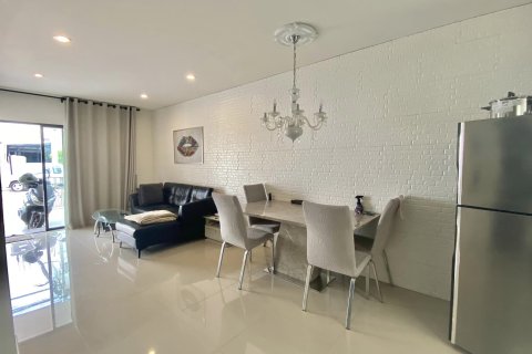 House in Bangkok, Thailand 3 bedrooms № 157749