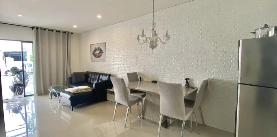 House in Bangkok, Thailand 3 bedrooms № 157749