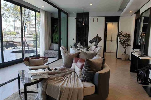 Condo in Thonburi, Bangkok, Thailand, 3 bedrooms  № 183595 - photo 15