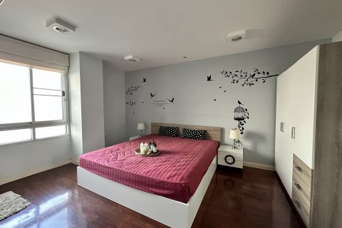 Condo à Watthana, Bangkok, Thaïlande, 2 chambres  № 139855 - photo 9