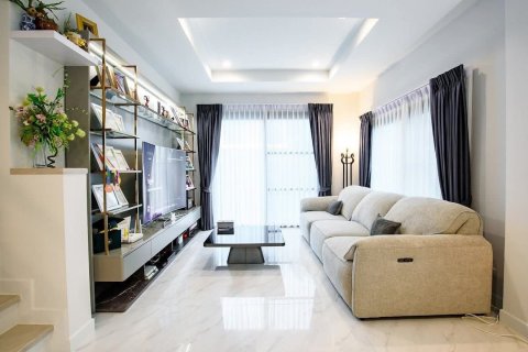 Maison à Pattaya, Thaïlande 4 chambres № 147463 - photo 2