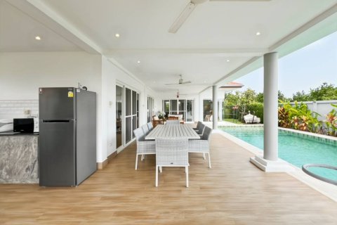 Villa in Hua Hin, Thailand 4 Schlafzimmer № 221848 - Foto 11