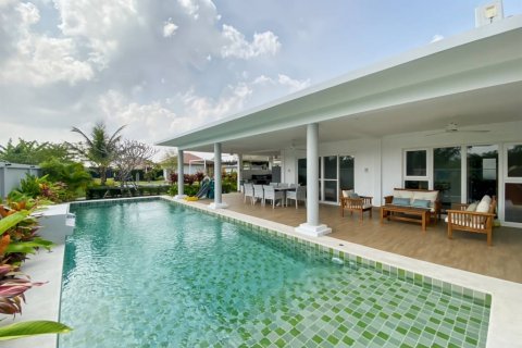 วิลล่าในอำเภอหัวหิน, ประเทศไทย 4 ห้องนอน № 221848
