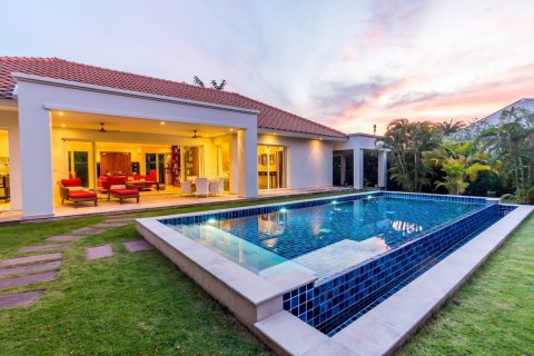 Villa in Hua Hin, Thailand 3 Schlafzimmer № 221844 - Foto 12