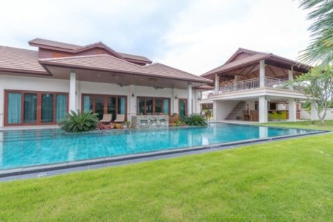 Chalet de 3 dormitorios en Hua Hin, Tailandia № 221842