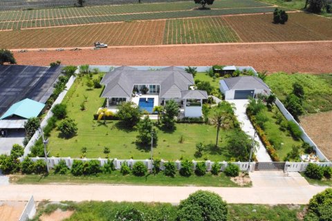 Villa in Hua Hin, Thailand 3 Schlafzimmer № 221847 - Foto 4