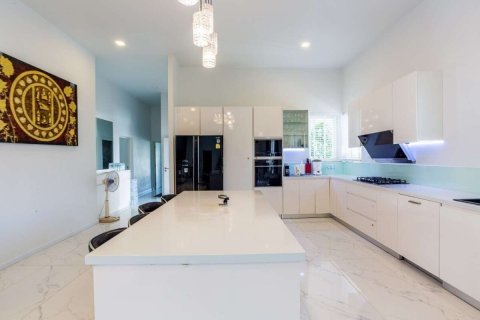 Villa in Hua Hin, Thailand 4 Schlafzimmer № 221843 - Foto 9