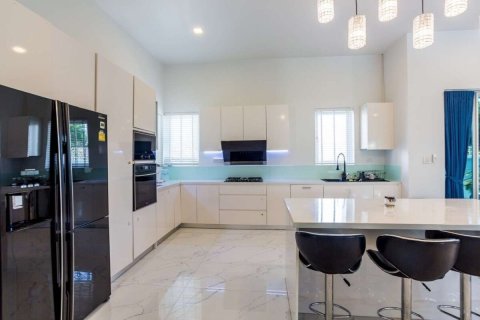 Villa in Hua Hin, Thailand 4 Schlafzimmer № 221843 - Foto 8