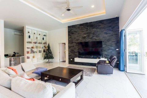 Villa in Hua Hin, Thailand 4 Schlafzimmer № 221843 - Foto 6
