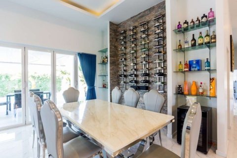 Villa in Hua Hin, Thailand 4 Schlafzimmer № 221843 - Foto 10
