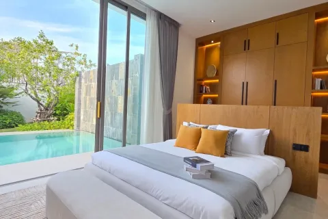 Villa in Phuket, Thailand 4 bedrooms № 135111 - photo 8