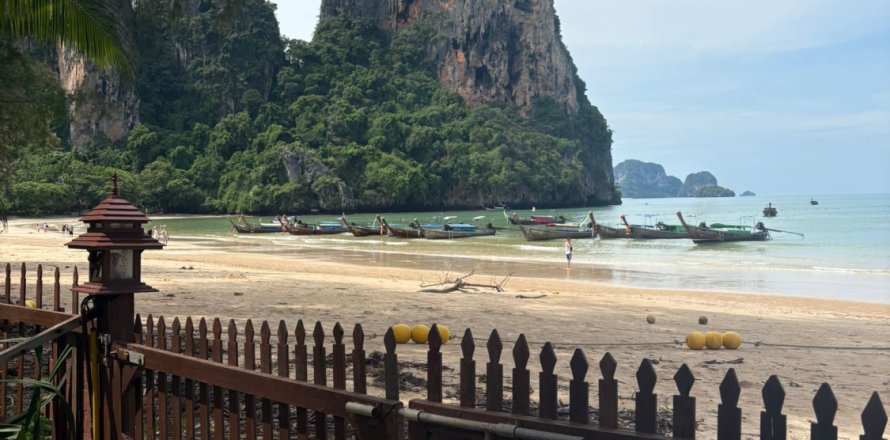 House in Krabi, Thailand 3 bedrooms № 147827