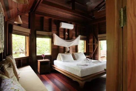 House in Krabi, Thailand 3 bedrooms № 147827 - photo 18