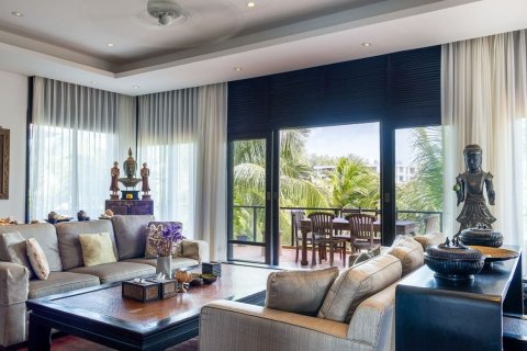 Penthouse in Phuket, Thailand 3 bedrooms № 147830 - photo 4
