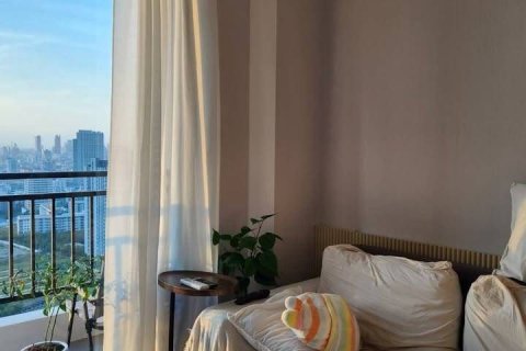 Кондоминиум с 2 спальнями в Хуай Кванге, Бангкок, Таиланд № 147828 - фото 4