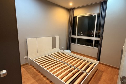 Кондоминиум с 2 спальнями в Бангкхэ, Бангкок, Таиланд № 170485 - фото 4