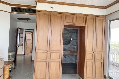 Condo in Rayong, Thailand, 2 bedrooms № 170487 - photo 11